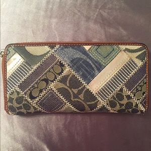 Vintage COACH demin patchwork wallet